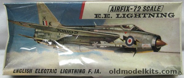 Airfix 1/72 English Electric RAF Lightning F-1A, 290 plastic model kit